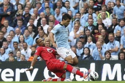 Agüero, en el momento de su lesión.