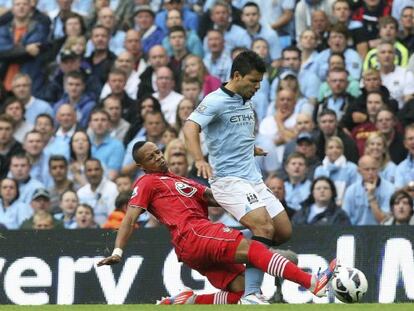 Agüero, en el momento de su lesión.