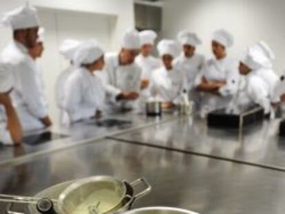 Estudiantes de cocina en el Basque Culinary Center.