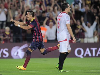 Alexis festeja el gol de la victoria.