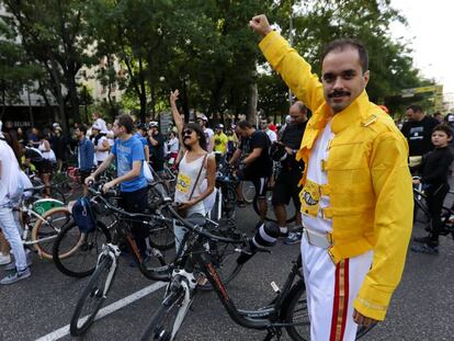 Participantes en la carrera homenaje a Freddie Mercury en Madrid.