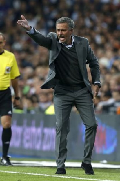 José Mourinho, durante el partido ante el Deportivo.