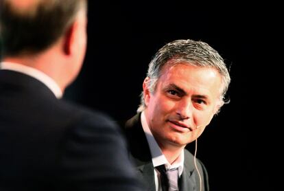 José Mourinho, durante una de las intervenciones.
