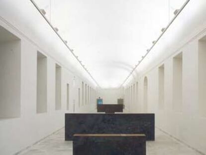 La pieza<i> Equal-Parallel / Guernica-Bengasi,</i> de Serra, en el museo.
