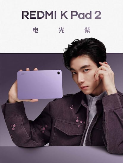 Chico con el REDMI K Pad 2