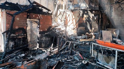 El interior de la discoteca Fonda Milagros de Murcia, tras el incendio en la madrugada del domingo.