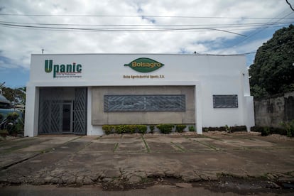 Vista de la fachada del edificio de la Unión de Agropecuarios de Nicaragua (Upanic), en Managua (Nicaragua)