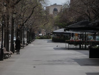 En la imagen La Rambla Catalunya con las terrazas cerrdas. Foto: Massimiliano Minocri