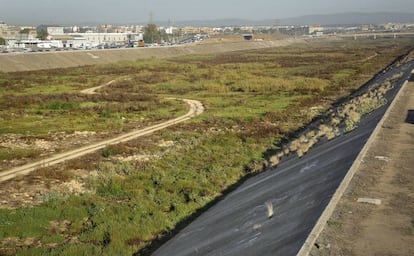 El nuevo cauce del Turia, al que ahora se le quiere dar un caudal ecológico.