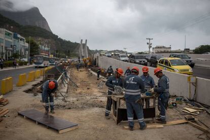 Work underway in Barra de Tijuca, the district where many of the events will be held this summer.