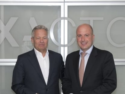 Endre Rangnes, CEO de Axactor AB, a la izq, junto a Juan Manuel Guti&eacute;rrez, country Manager de Axactor
 