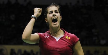 Carolina Marín celebra su victoria ante la china Li Xuerui en el Open de Malasia de bádminton.