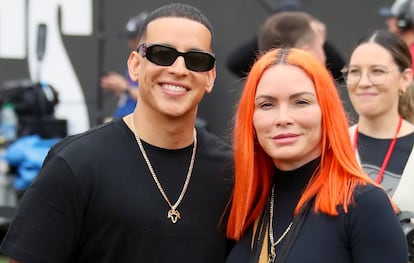 Daddy Yankee y su exmujer Mireddys González, el 1 de enero de 2023 en Tampa, Florida (Estados Unidos).