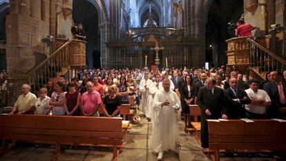 Funeral oficial en la Catedral del Salvador de Ávila por las víctimas del accidente de autobús ocurrido el pasado lunes en la localidad abulense de Tornadizos