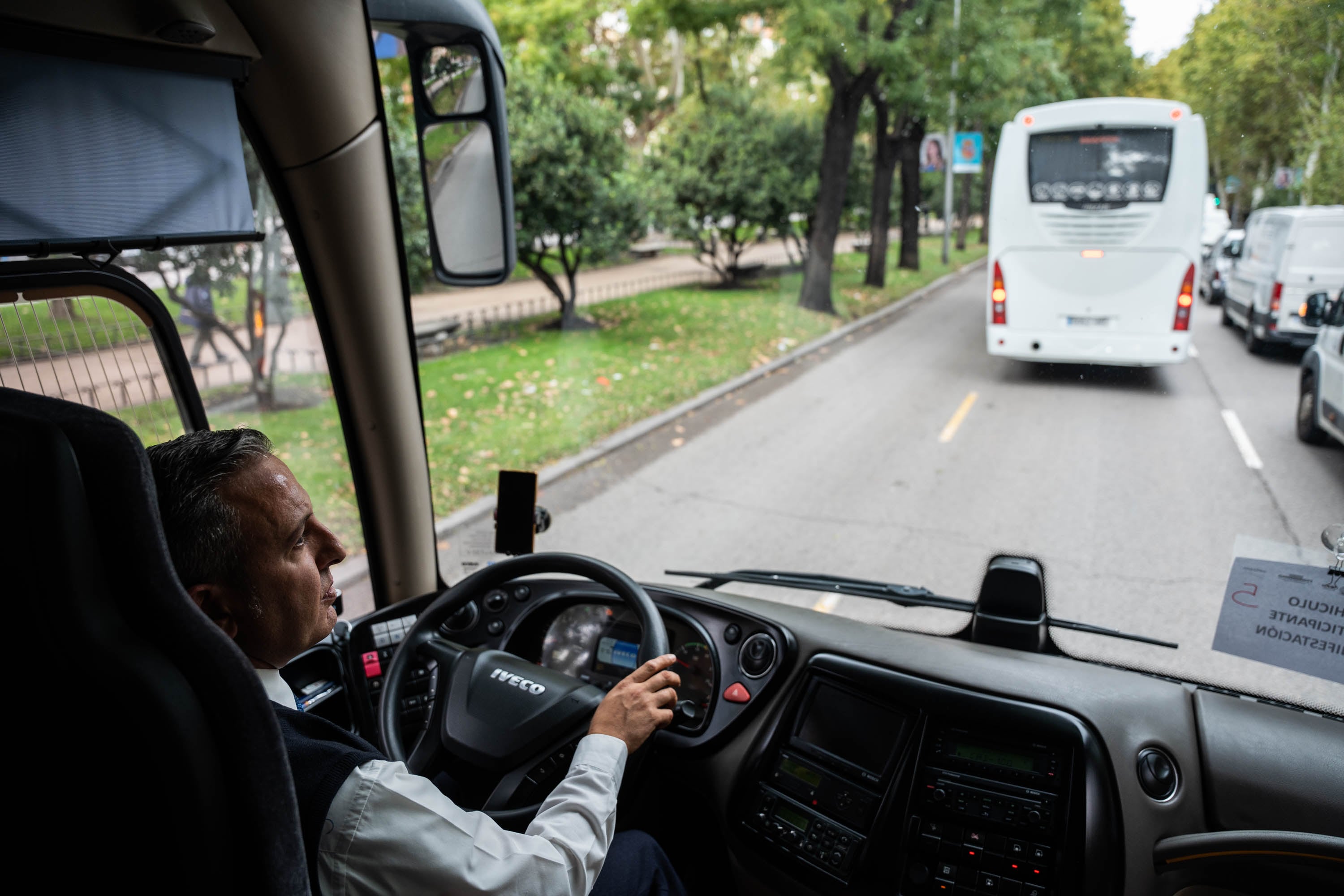 El transporte en autobús llama a filas a los militares ante un déficit de 4.000 conductores