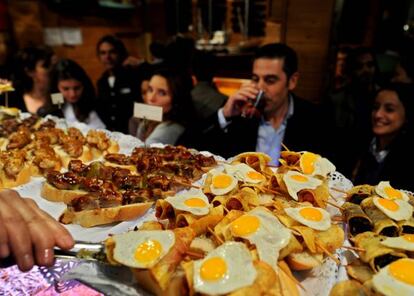 Un bar de tapas en Madrid.