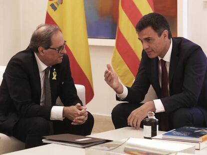 Pedro Sánchez, presidente del Gobierno y Quim Torra, de la Generalitat, en un momento de la reunión.