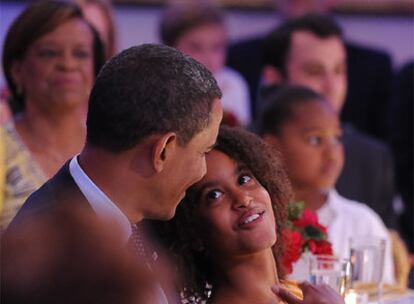 Obama, con su hija Malia en el concierto de la Casa Blanca.