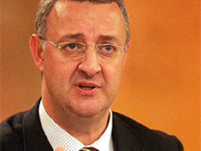 El ministro de Trabajo y Asuntos Sociales, Jesús Caldera.