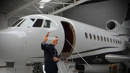 A pesar de lo corta que ha sido esta legislatura, Sánchez le ha cogido un gran cariño a su avión presidencial. 