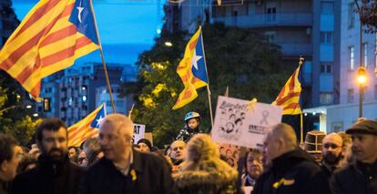 Manifestantes en las calles de Lleida.