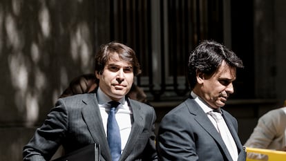 El novio de la presidenta de la Comunidad de Madrid, Alberto González Amador, comparece ante el Tribunal Supremo (TS), a 23 de mayo de 2025, en Madrid (España). Alberto González Amador comparece por la querella que presentó contra el fiscal general del Estado, Álvaro García Ortiz, por las presuntas filtraciones en su contra, en la que se espera que sea una de las últimas diligencias de esta causa.
23 MAYO 2025
Carlos Luján / Europa Press
23/05/2025
