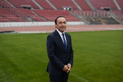 El ministro del Deporte en el coliseo del Estadio Nacional.