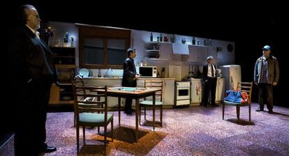 Escena de 'Los jugadores', de Pau Miró, en el Teatre Lliure.