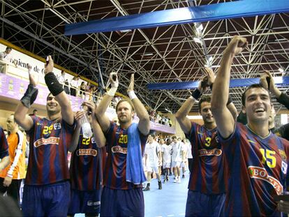 Los jugadores azulgrana festejan el triunfo.