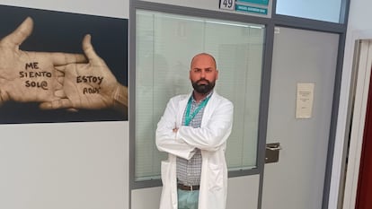 Miguel Guerrero es psicólogo clínico y coordinador de salud mental en el Hospital Clínico Universitario Virgen de la Victoria (Málaga).