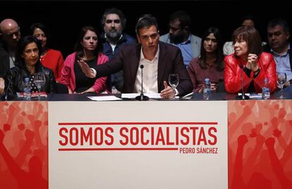 Pedro Sánchez presenta en el Circulo de Bellas Artes el documento a seguir para su candidatura a Secretario General del PSOE.