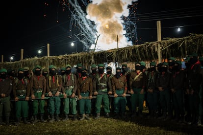 Militantes se han congregado en diferentes caracoles para conmemorar 30 aniversario del Ejército Zapatista de Liberación Nacional.