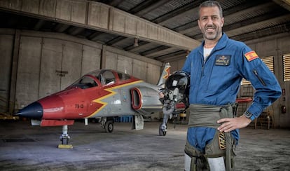 El comandante Eduardo Fermín Garvalena. La foto es de la web de la Patrulla Águila.