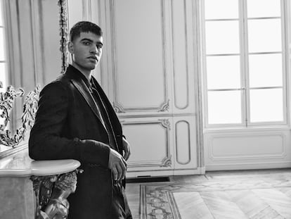 Carlos Alcaraz se ha convertido en nuevo embajador de la marca de moda Louis Vuitton. “Sentí que era una relación perfecta", aseguró en un comunicado Alcaraz, que explicó que quiere aprender más del mundo de la moda.