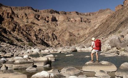 Ruta senderista por el cañón del río Fish, en Namibia.