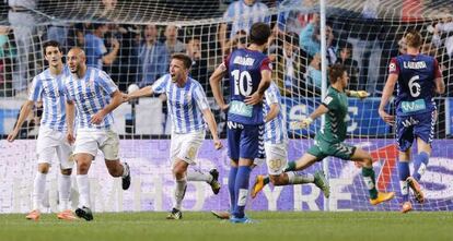 Amrabat celebra el segundo del Malaga.