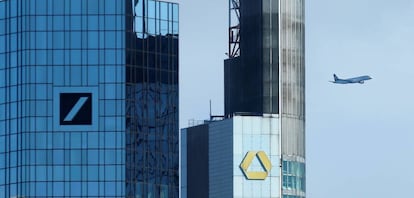 Edificios de Deutsche Bank y Commerzbank en Frabncfort, Alemania