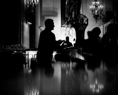 Interior de un bar.