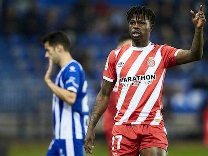 Kevin Soni, del Girona, durante el partido contra el Alavés.