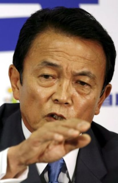 Taro Aso en una rueda de prensa en 2008.