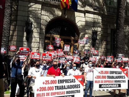 Manifestación de la patronal España de Noche, el viernes, en la Delegación del Gobierno en Barcelona.