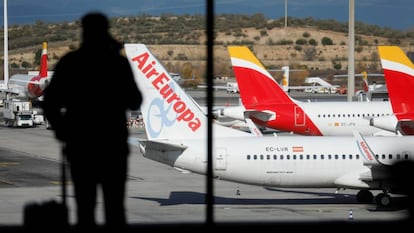 Aviones de Air Europa e Iberia en el aeropuerto de Barajas.
