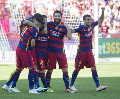 Partido de primera división Granada-Barcelona