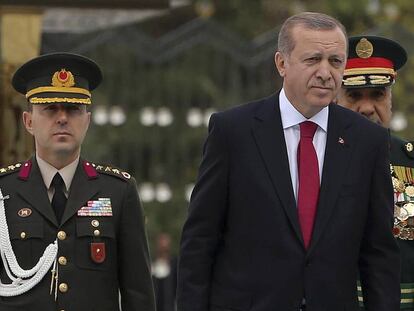 Yazici (i) trat&oacute; de derrocar a Erdogan (c)