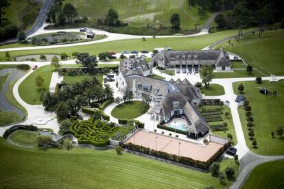 Vista a&eacute;rea de la mansi&oacute;n de Kim Dotcom en Coatesville, al noroeste de Auckland, Nueva Zelanda.