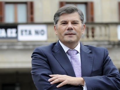 El juez de Vigilancia Penitenciaria de la Audiencia Nacional, José Luis de Castro, en Vitoria.