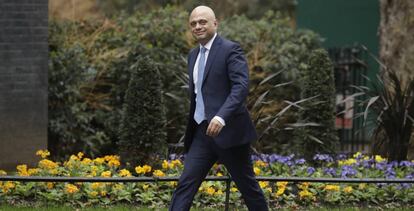 El ministro de Finanzas del Reino Unido, David Javid, hoy en Downing Street.