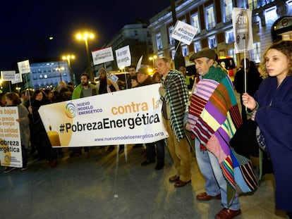 Concentración en la Puerta del Sol de Madrid con ocasión del Día Europeo contra la Pobreza Energética.