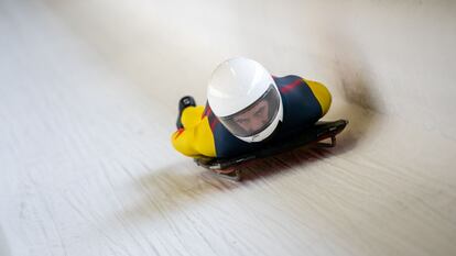 Eloy Fernández, durante una de las pruebas del campeonato de España de Skeleton, celebrado en Letonia.