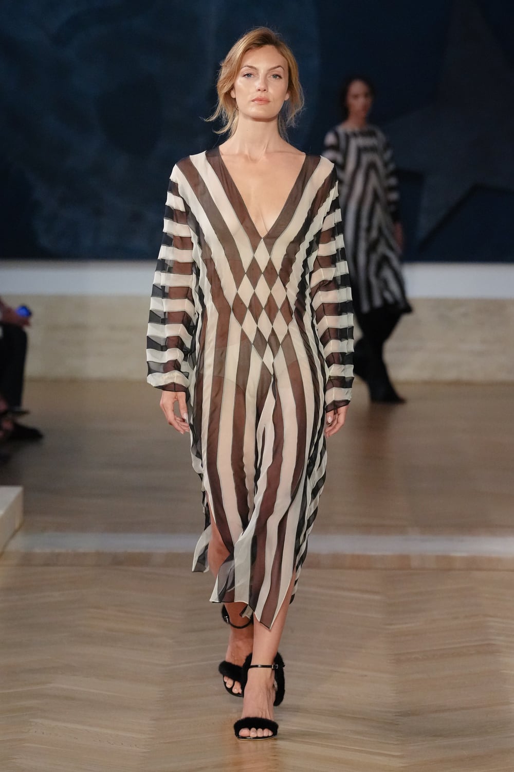 Fendi, una elevada contención